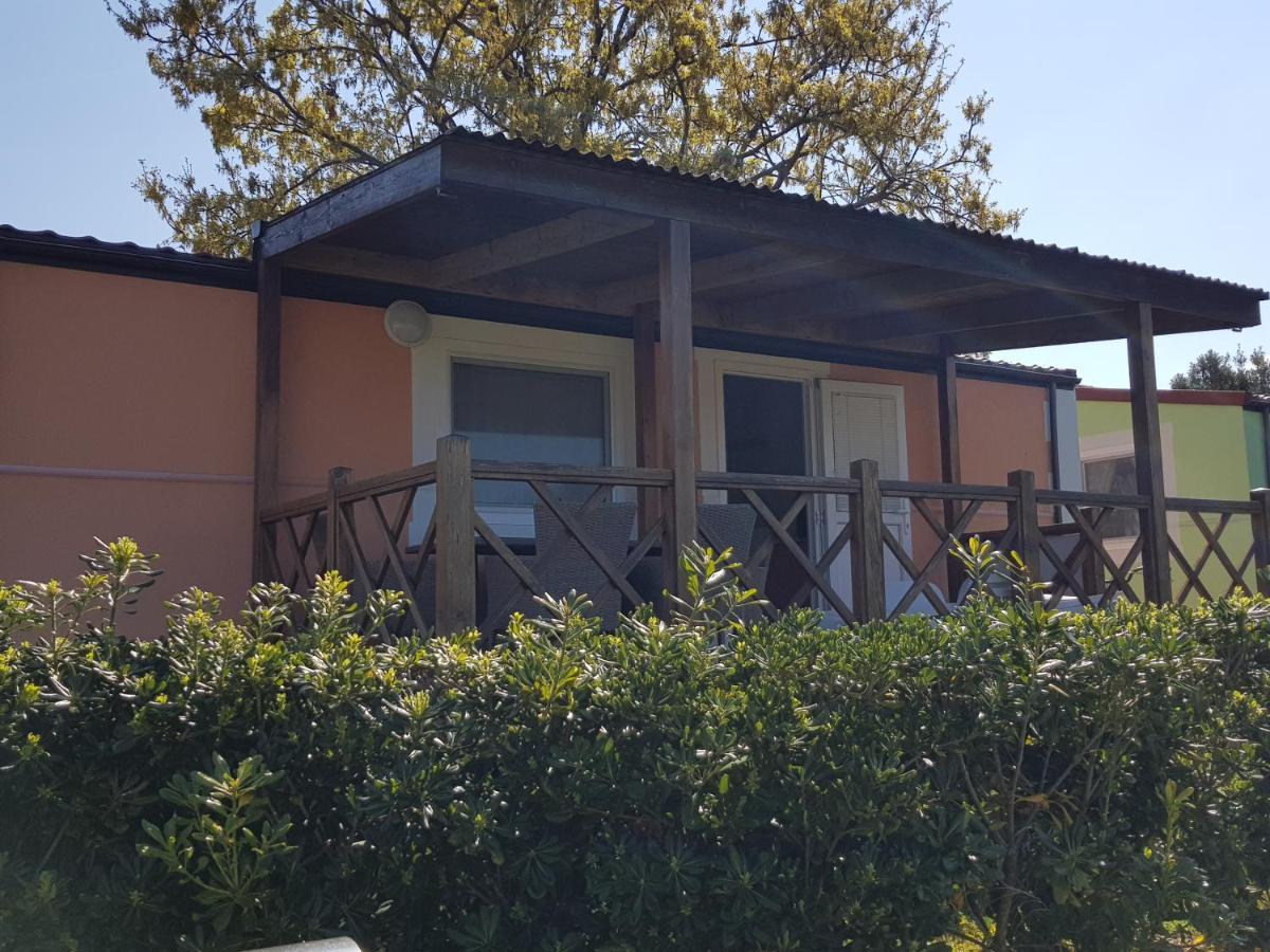 Naturist Mobile Homes Eden In Fkk Ulika Poreč Extérieur photo