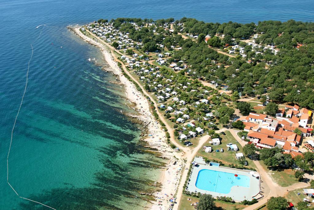 Naturist Mobile Homes Eden In Fkk Ulika Poreč Extérieur photo