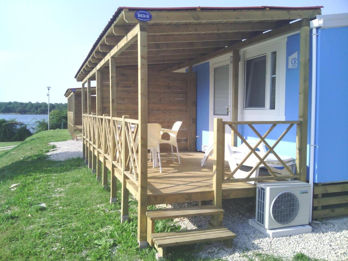 Naturist Mobile Homes Eden In Fkk Ulika Poreč Chambre photo